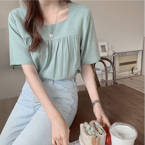 NWT Mint Green Square Neck Short Sleeve Blouse size small - Picture 3 of 8